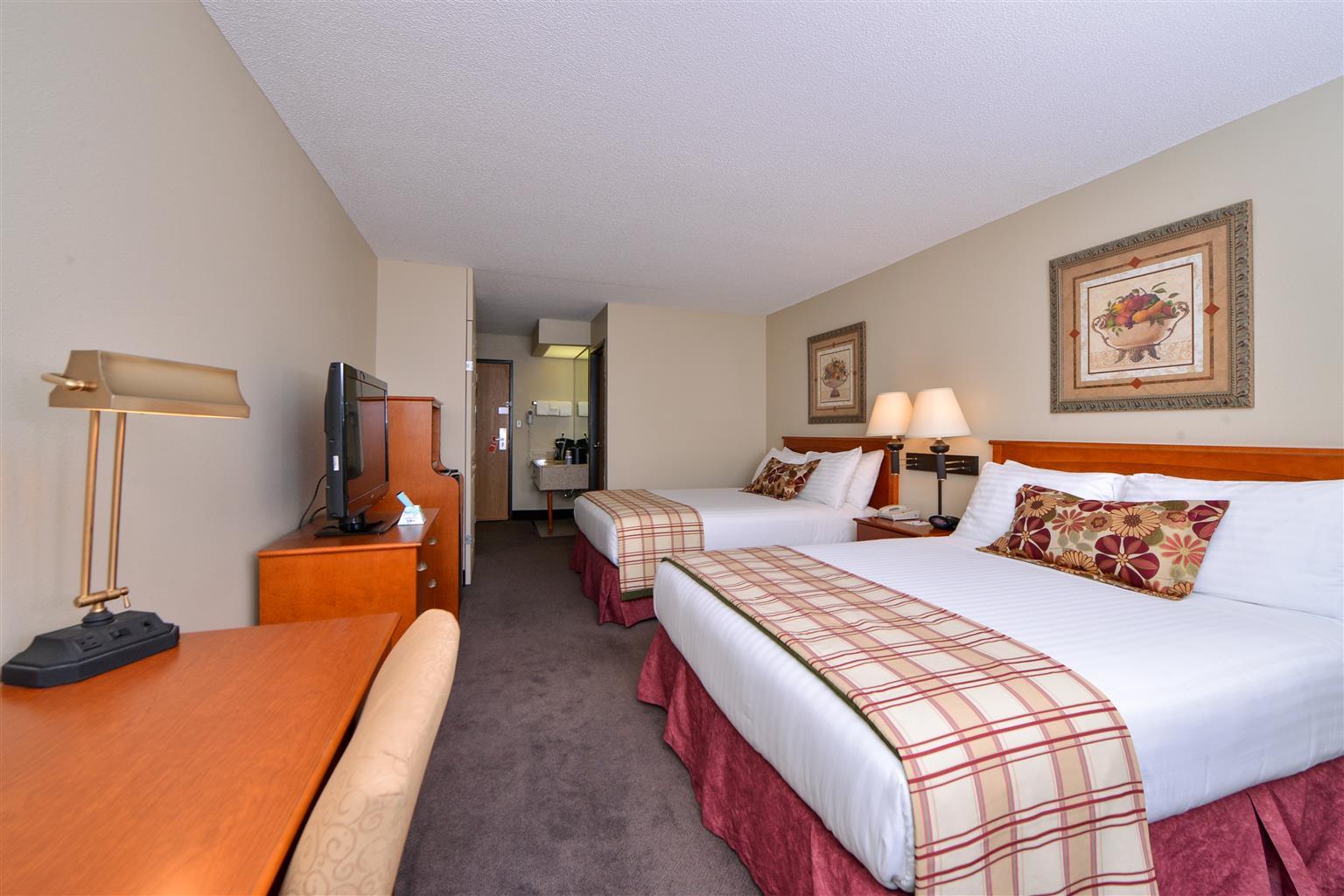 Best Western Plus University Park Inn & Suites Ames Bagian luar foto