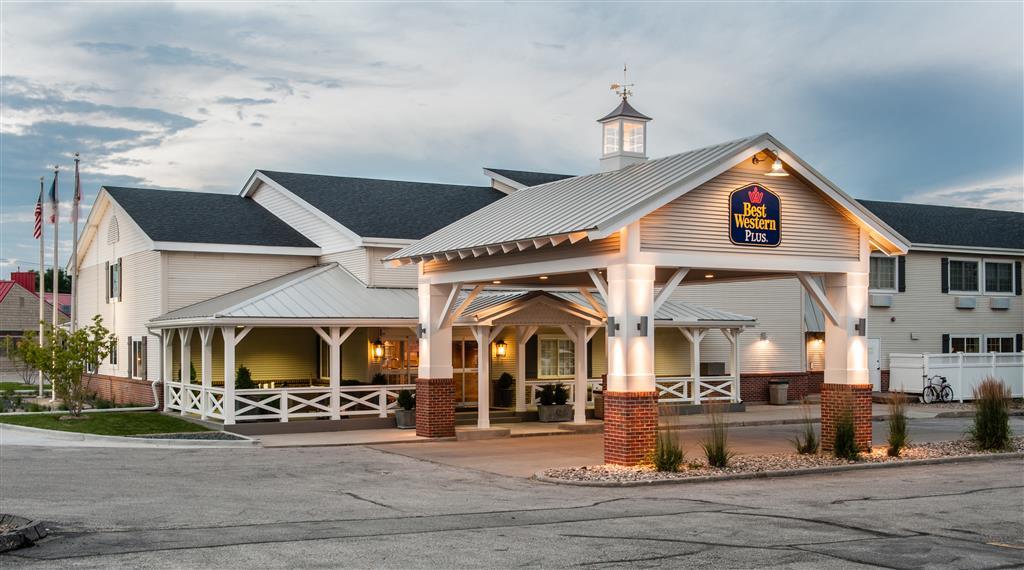 Best Western Plus University Park Inn & Suites Ames Bagian luar foto